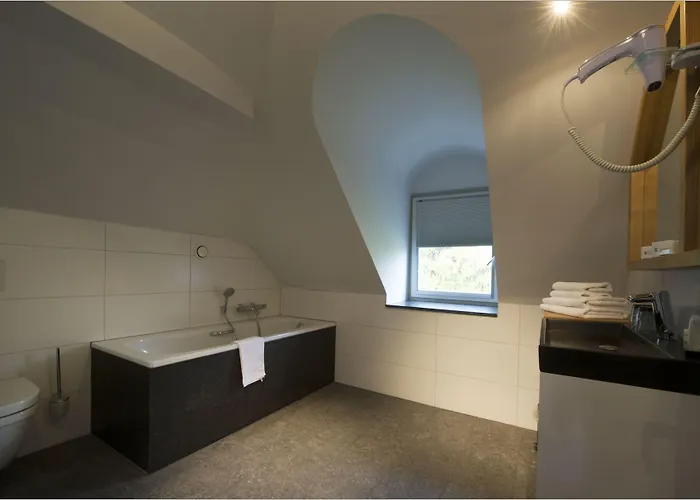 Valkenburg Отель 3*