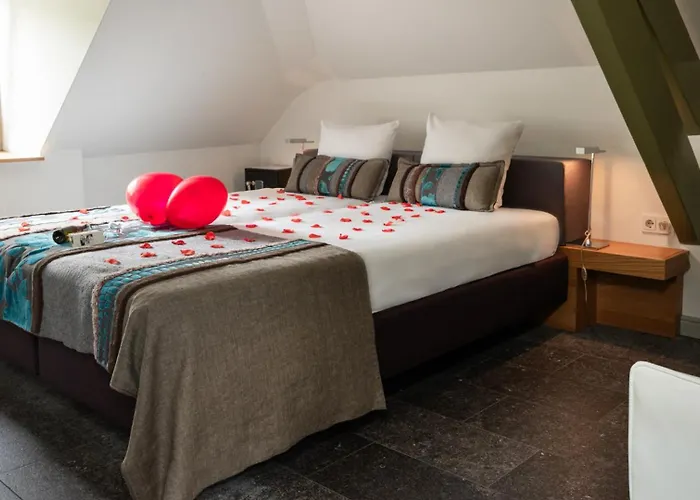 Valkenburg Отель