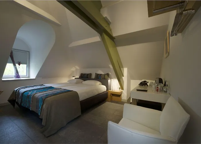 فندق Valkenburg 3*