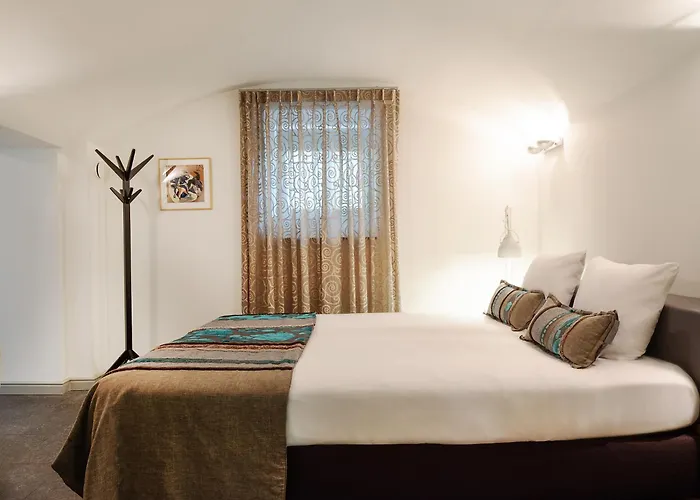 酒店 法尔肯堡别墅酒店 3*